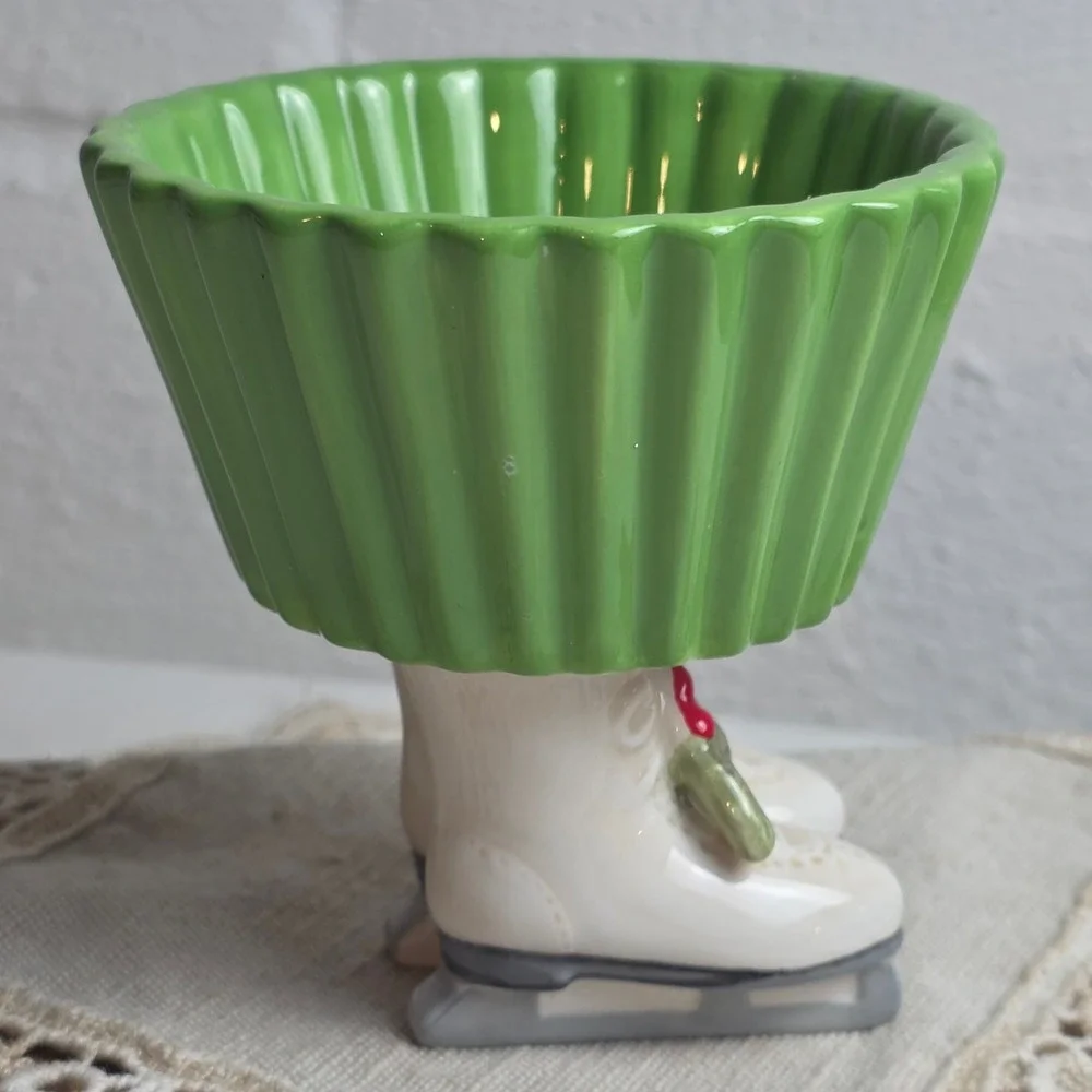 Unbranded whimsical ceramic